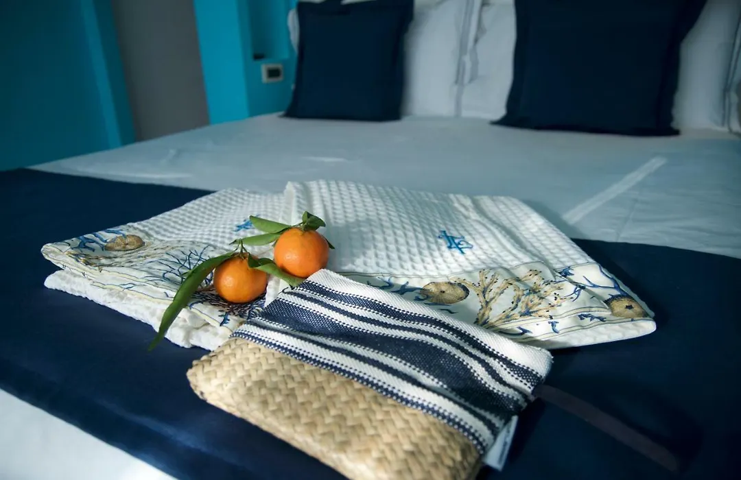Villa Le Terrazze Charming Rooms-1